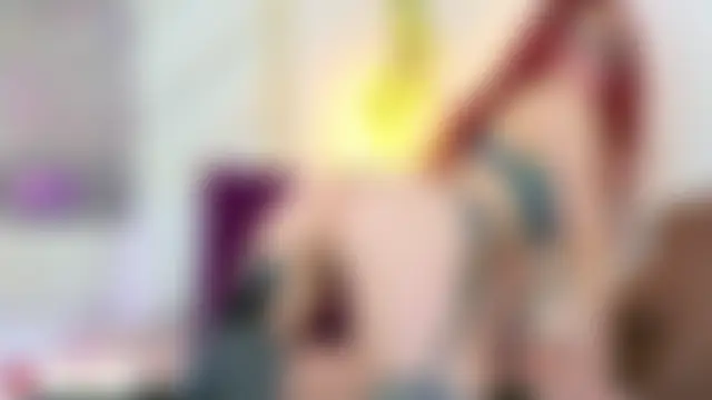 Sala de chat en directo de Flor_delunaa