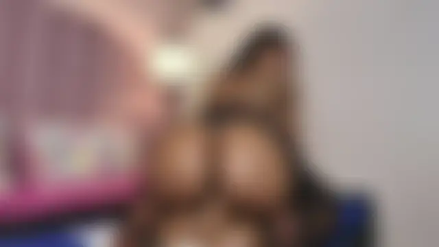 Pokazy przed kamerką – HallyBans