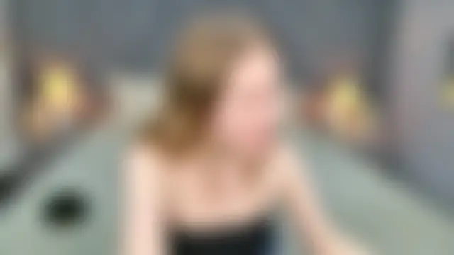 Pokój czatu na żywo – Alida_Brice