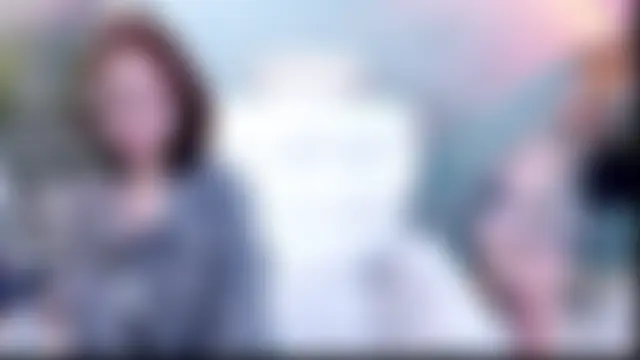 Pertunjukan Kamera Web ZoeLily2026