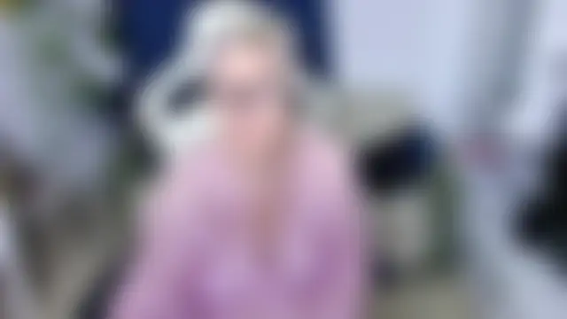 Selenna57: διαδικτυακό σόου στην κάμερα