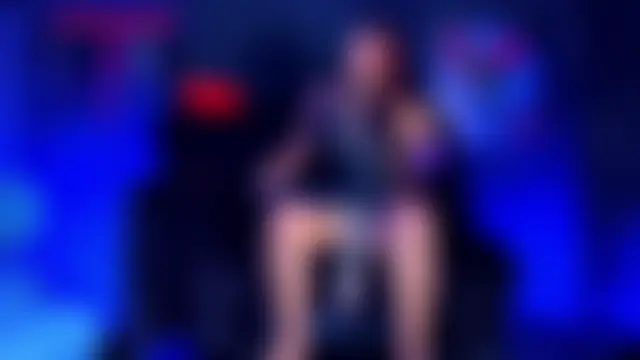 NikkiFlames 网络视讯表演