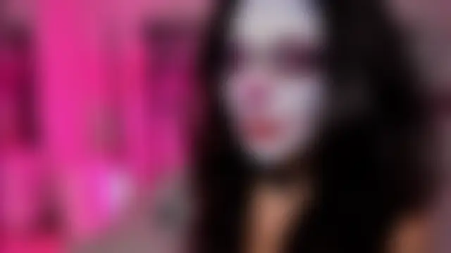 HollyPeach's Live XXX Chat