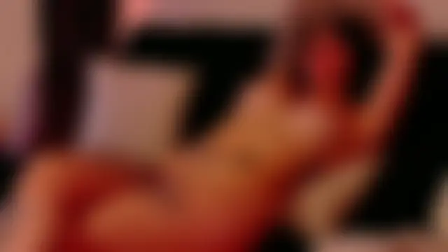 EmmyEvans1 Adlı Modelin Canlı XXX Sohbeti