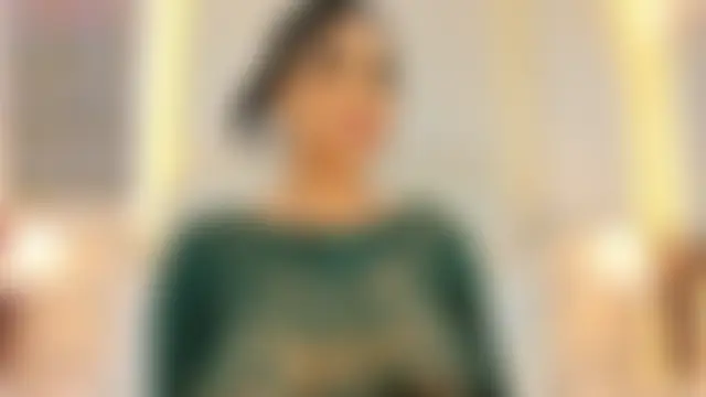 SalomeeBell: δωμάτιο απευθείας συνομιλίας