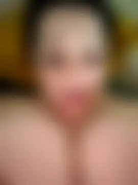 ห้องแชทสดของ AMYRA_HOT