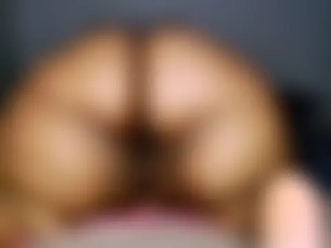 fatafricanqueen Adlı Modelin Canlı Sohbet Odası