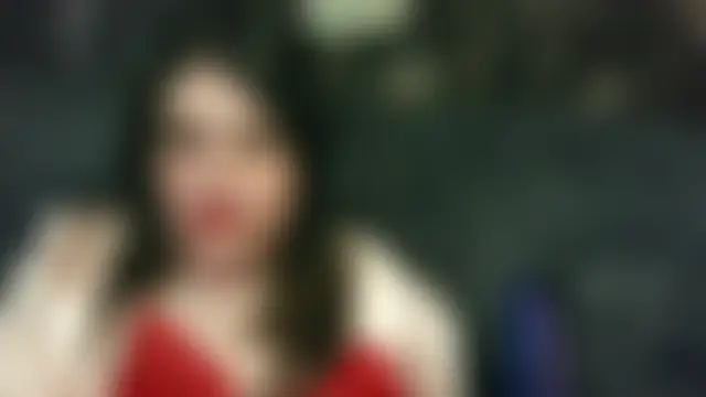 HousewifeMilf_Courtney Obrolan Langsung XXX