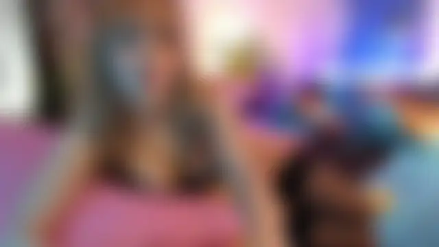 Evie_Hill Chat Room in diretta