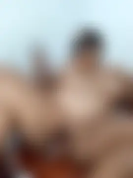 Lucky-hot-girls লাইভ চ্যাট রুম