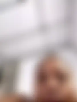 Mia-Victory Show in webcam