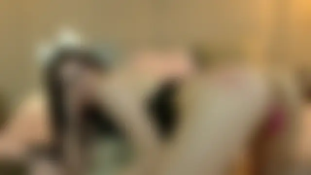 غرفة دردشة EllieWest المباشرة