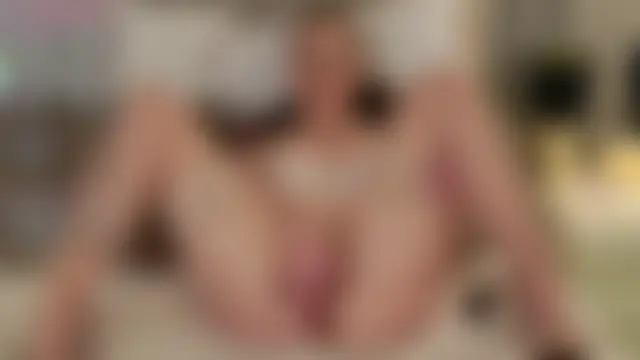 AnneSand Adlı Modelin Canlı XXX Sohbeti