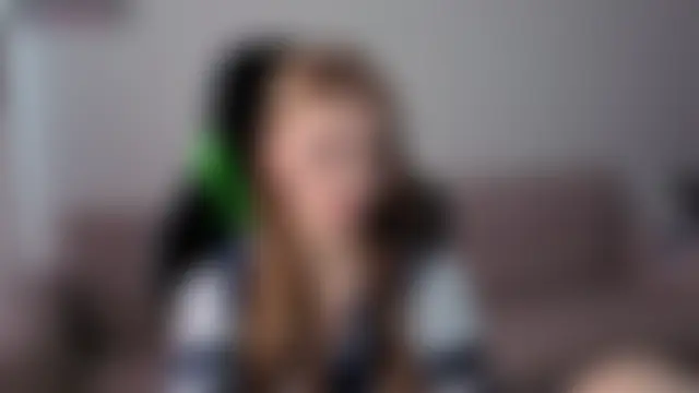 Pokój czatu na żywo – maria_plaudice