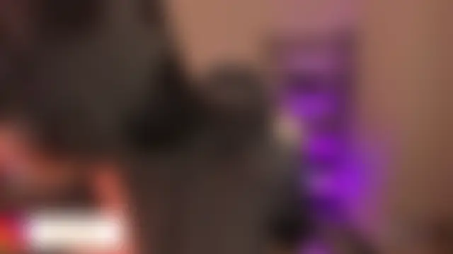 Pokój czatu na żywo – Nina_Blaze