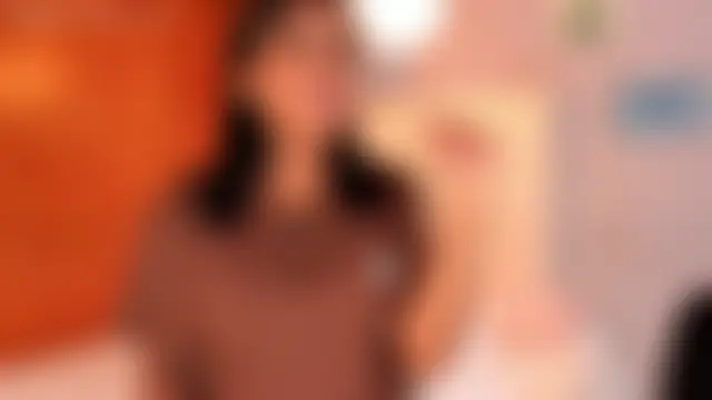 Melaniaa_Roussee লাইভ চ্যাট রুম