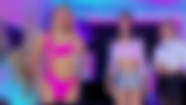 Queens_Wonders_Blonders' Webcam Show