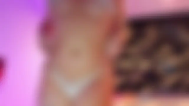 Živá chatovací místnost megan_whitee__