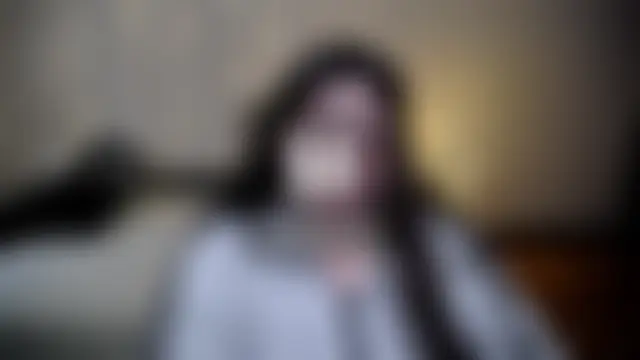 Chat soba uživo modela Emily_Mo