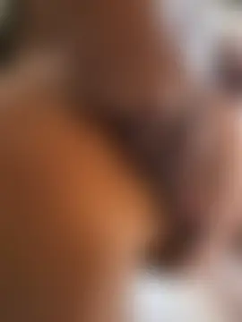 RileyDix: διαδικτυακό σόου στην κάμερα