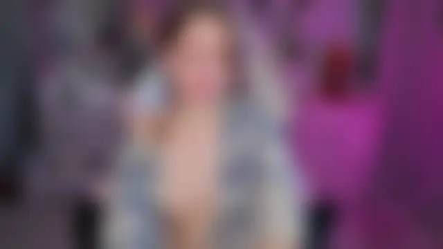 luna_cross élő chatszobája