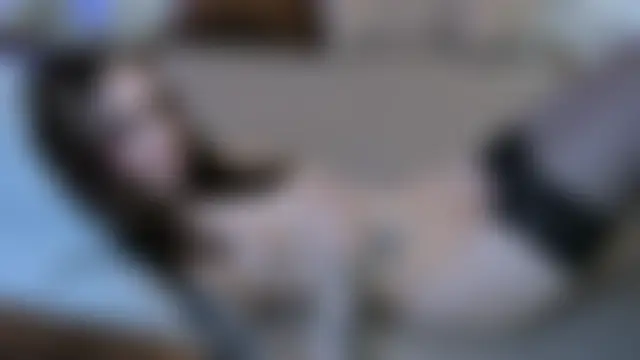 Pokazy przed kamerką – NaughtyLoryy