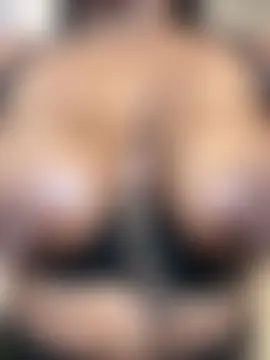 Hannagarces Adlı Modelin Canlı Sohbet Odası