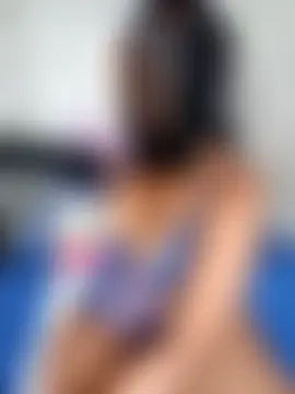 Babymomma98 现场聊天室