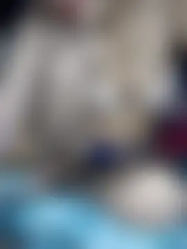 -Nicole-e élő chatszobája