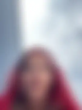 RiriRoseey élő chatszobája