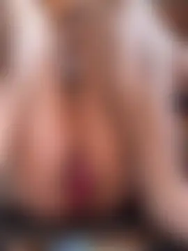 Eva_stark10 élő chatszobája