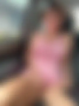 roxyrougee élő chatszobája