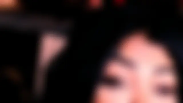 indian_dreamgirl Adlı Modelin Canlı Sohbet Odası