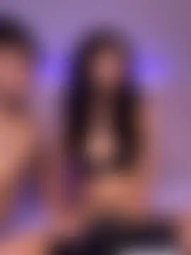 غرفة دردشة abrilandjulian المباشرة