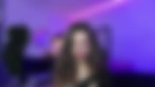 Show modela AnnastasiaJune na web-kameri