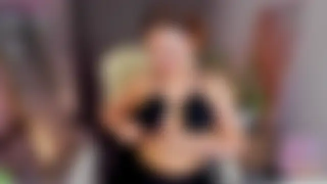 serinella_ Adlı Modelin Canlı XXX Sohbeti