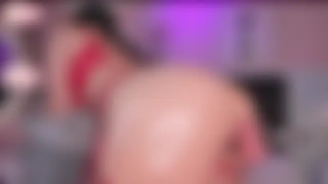 elodie_walker élő chatszobája