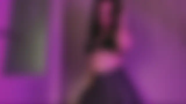 NicoleBeol Show in webcam