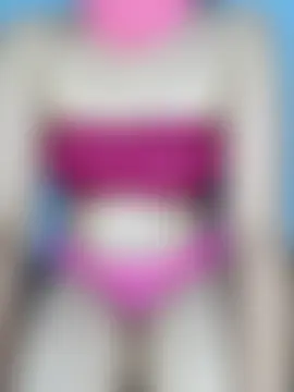 غرفة دردشة HiNaughty_9 المباشرة