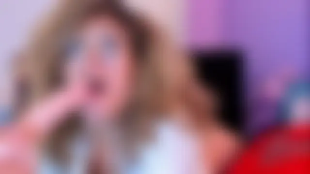 Chat XXX en directo de Charlotte11-11