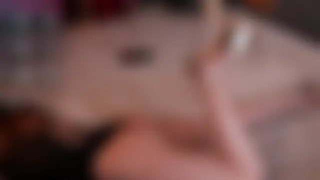 BurgundyMuse – Naživo chatovacia miestnosť