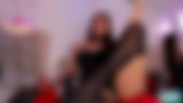 ameliefederline11 Adlı Modelin Canlı XXX Sohbeti