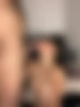 Pertunjukan Kamera Web hazelperry