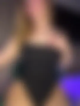 Velvetnoir21 Adlı Modelin Canlı XXX Sohbeti