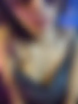 Ivy_the_goddess Adlı Modelin Canlı Sohbet Odası