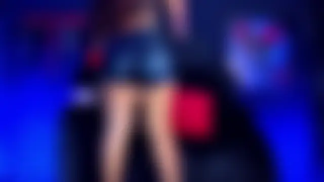 NikkiFlames' Webcam Show