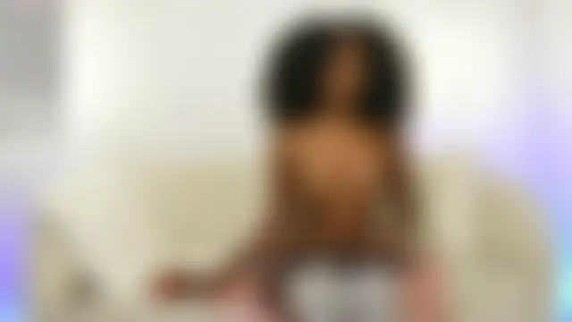 SUM___ Adlı Modelin Canlı XXX Sohbeti