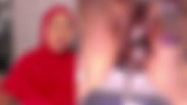 Pokazy przed kamerką – BBWHijab