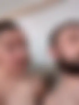 fucklyweds 실시간 채팅방