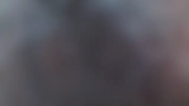 Roxanne_vale's Live Chat Room